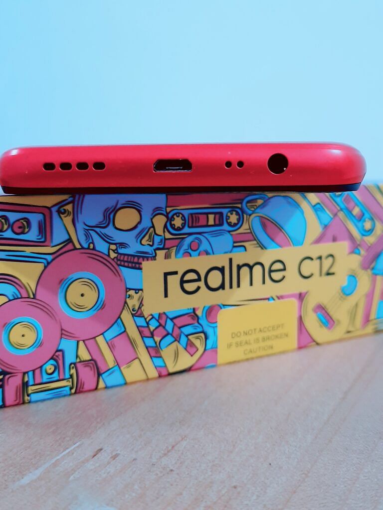 review realme c12