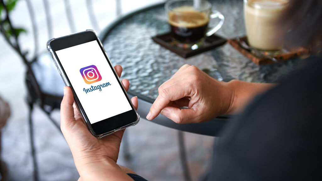 cara backup foto, video, dan stories Instagram