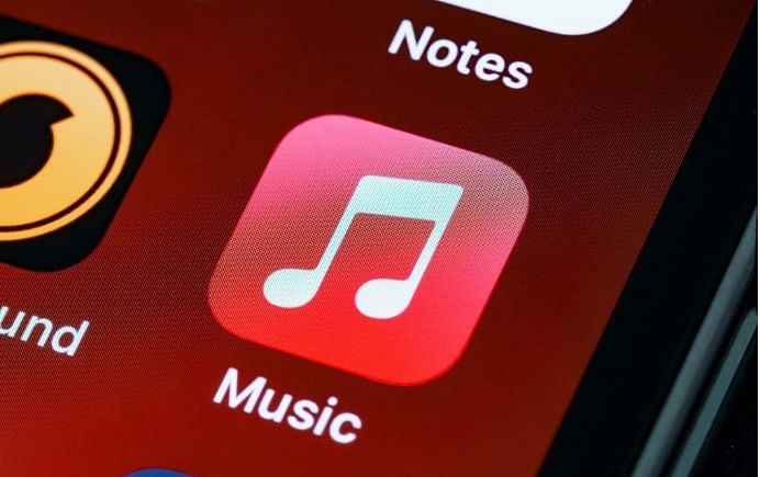 update Apple Music bawa fitur lirik bergulir