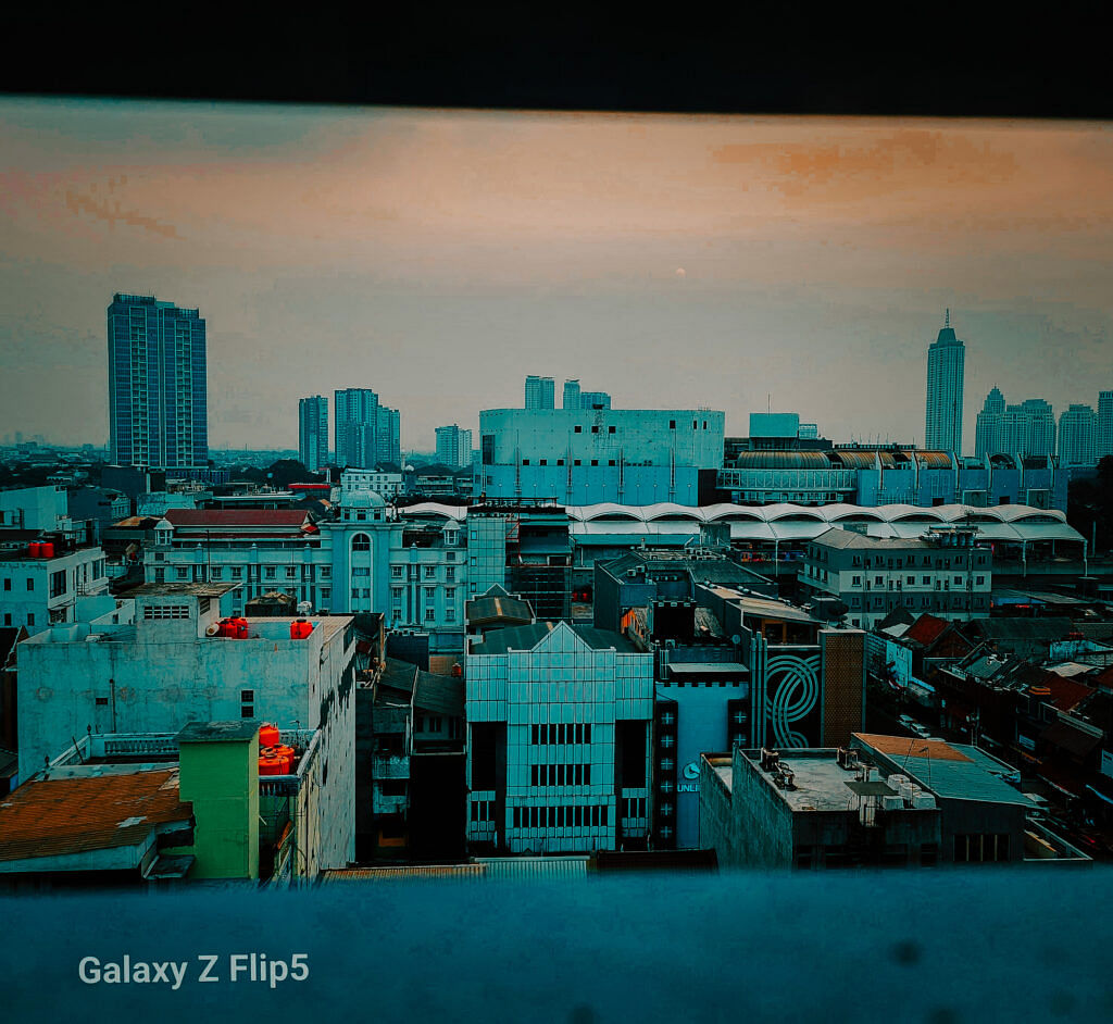 teknologi kamera canggih Galaxy Z Flip5