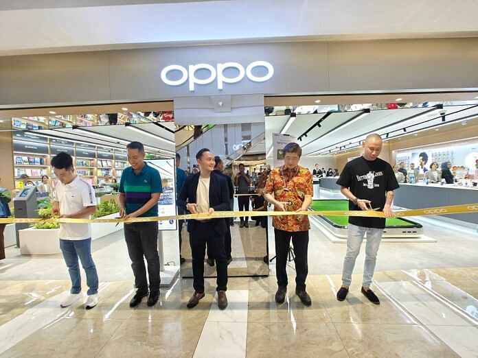 OPPO Pop Up Store Medan