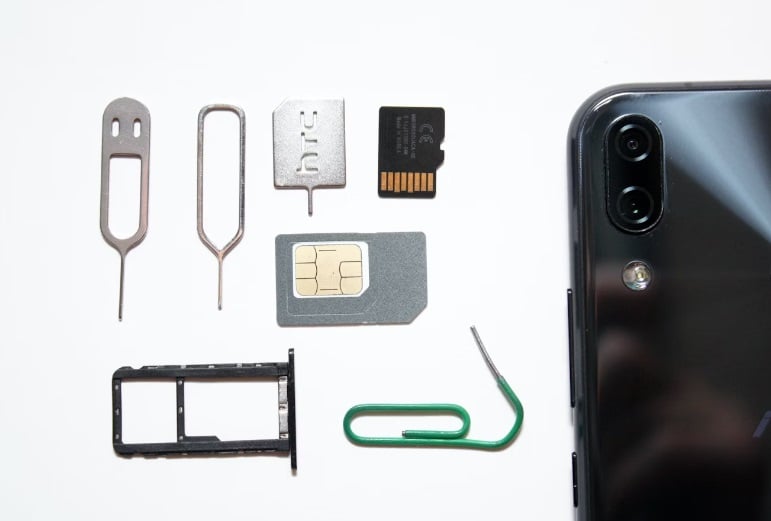 Hp 3 Sim Faktor dan Penyebab Kartu SIM Tidak Dapat Terbaca di HP