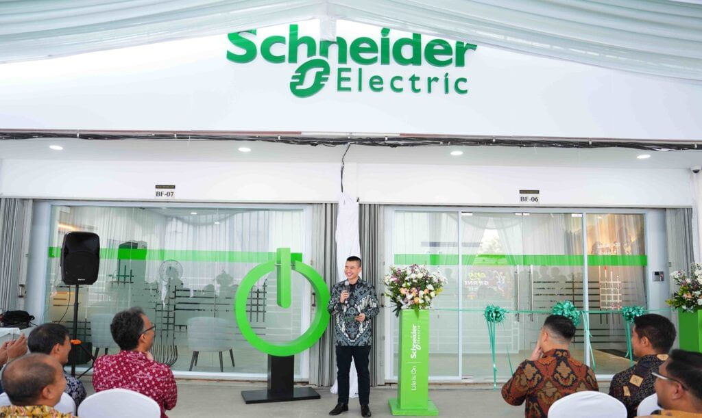 Schneider Electric Hadirkan Service Hub Batam, Perluas Jangkauan Layanan Pelanggan